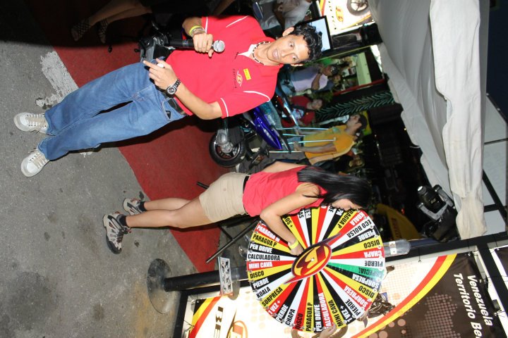 318575_244120718971404_802547681_n